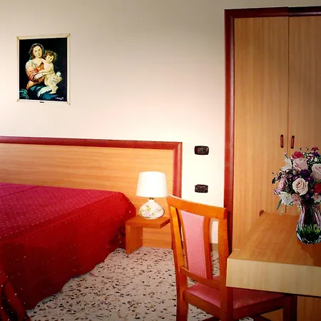Hotel La Casa Del Pellegrino Sant' Anastasia