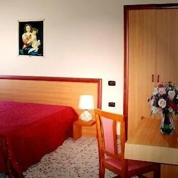 La Casa Del Pellegrino Hotel Sant' Anastasia