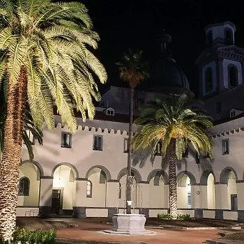 Hotel La Casa Del Pellegrino 3*