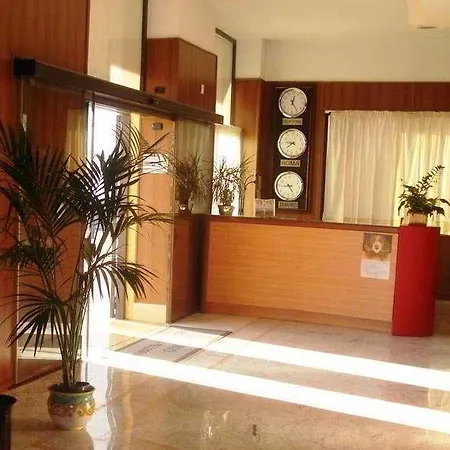 Hotel La Casa Del Pellegrino 3*